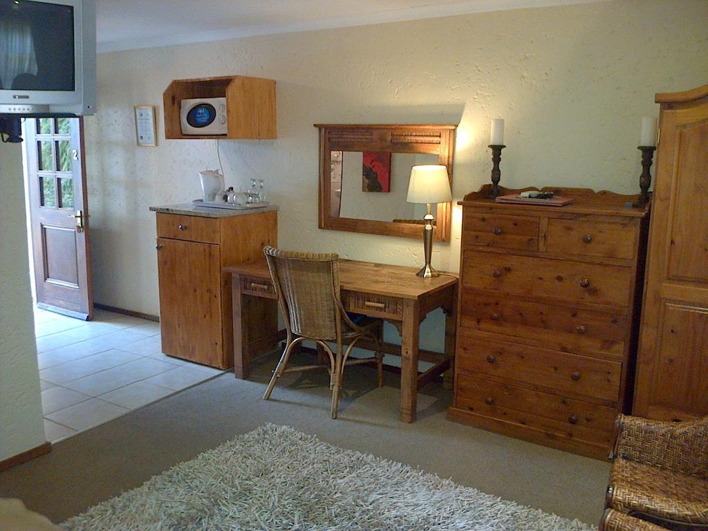 Jubilee Lodge Guest House โจฮันเนสเบิร์ก ห้อง รูปภาพ