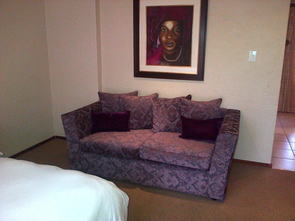 Jubilee Lodge Guest House โจฮันเนสเบิร์ก ห้อง รูปภาพ