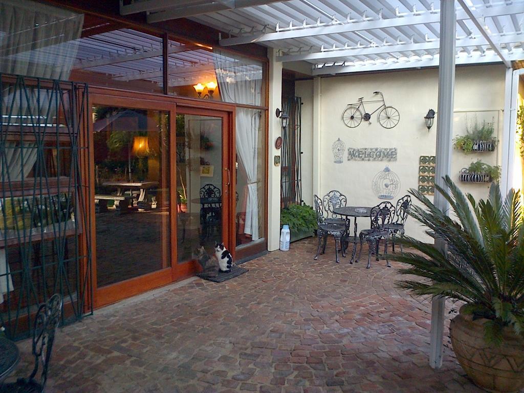 Jubilee Lodge Guest House โจฮันเนสเบิร์ก ภายนอก รูปภาพ