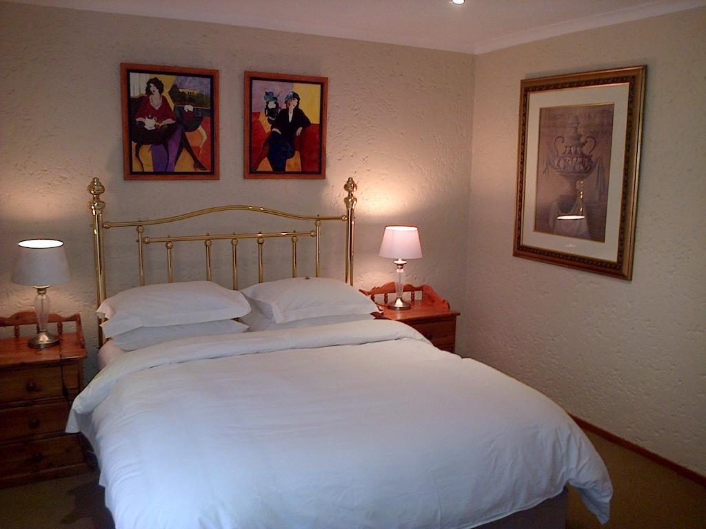 Jubilee Lodge Guest House โจฮันเนสเบิร์ก ห้อง รูปภาพ