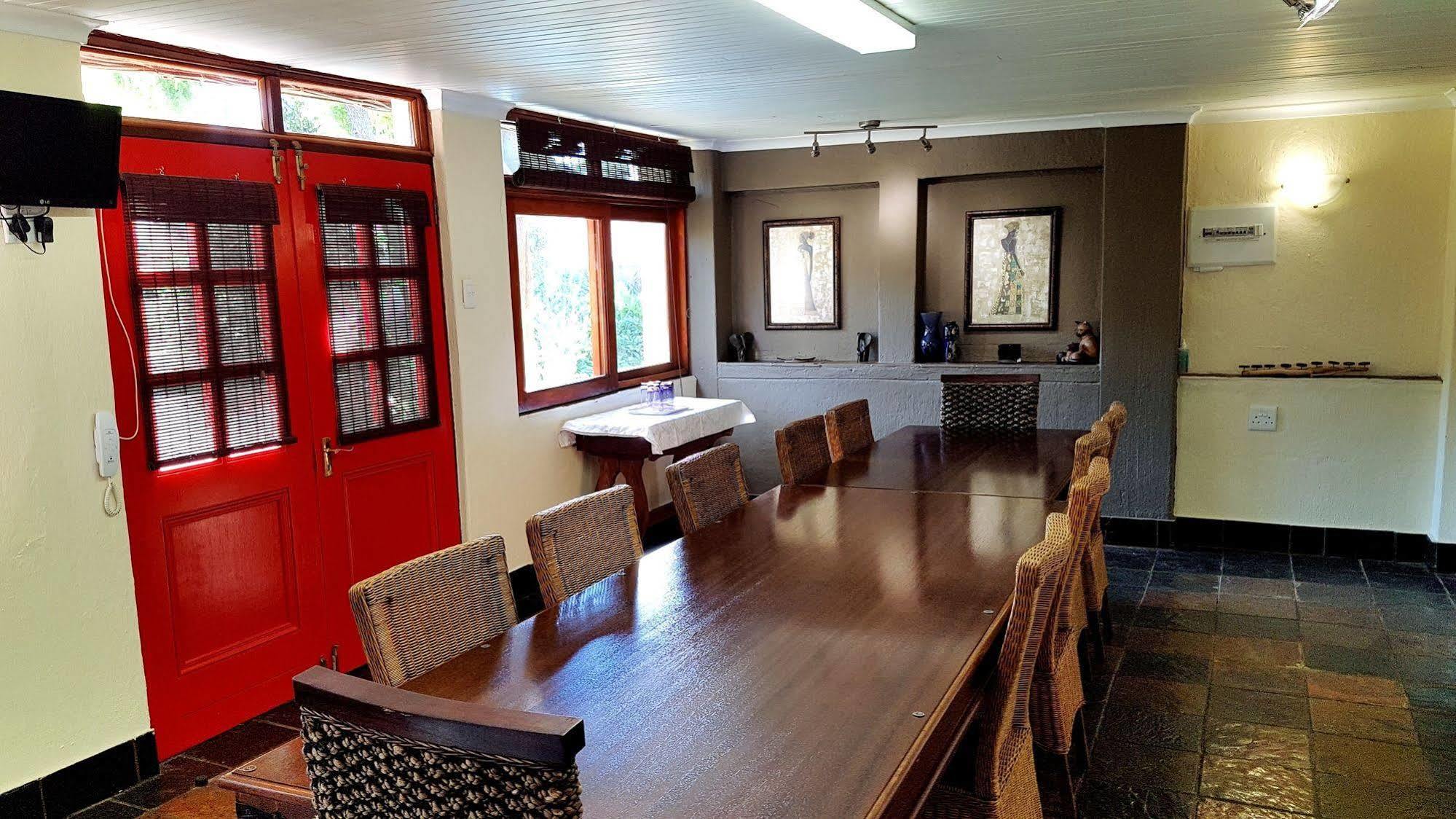 Jubilee Lodge Guest House โจฮันเนสเบิร์ก ภายนอก รูปภาพ